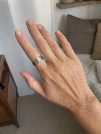 Happy customer with Zennory ring
